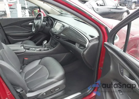 2017 Buick Envision Essence z USA, uszkodzony, nr VIN LRBFXDSA9HD120501